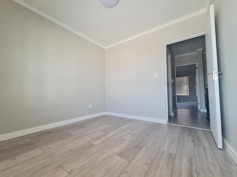 2 Bedroom Property for Sale in Zonnendal Western Cape